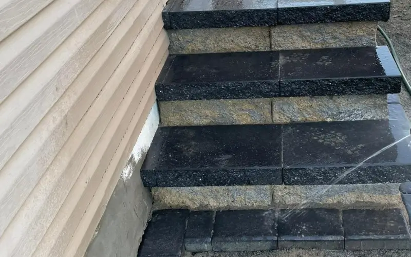 Stoops & Steps